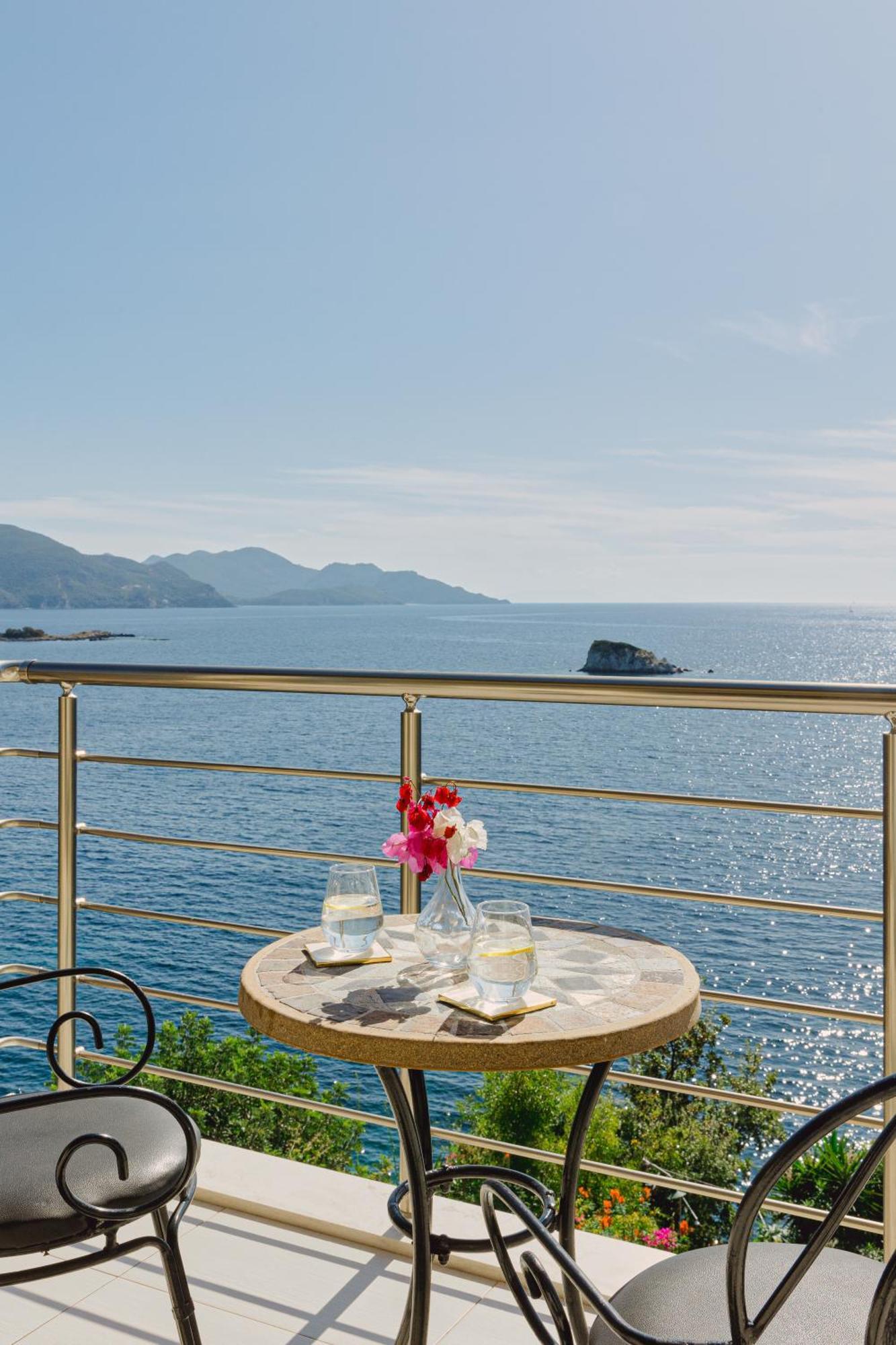 Costa Smeralda Sivota  Ngoại thất bức ảnh